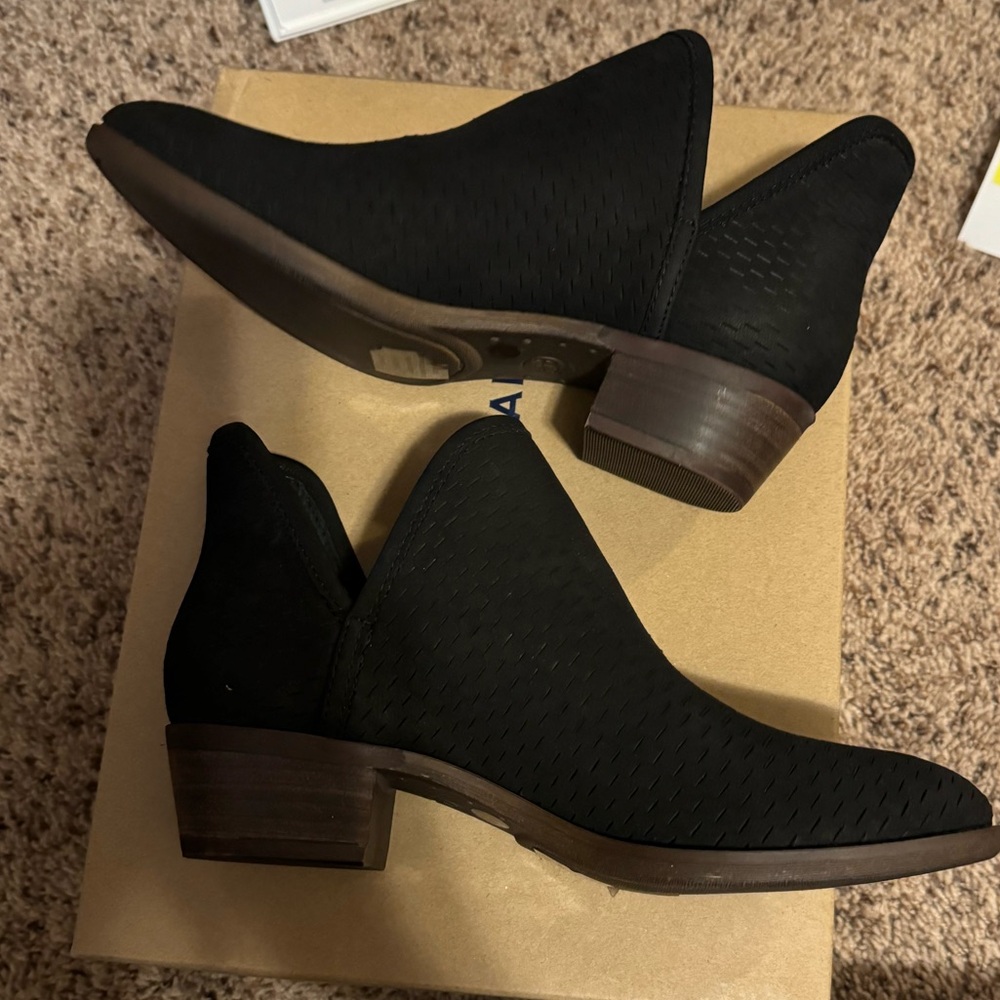 Lucky Brand booties